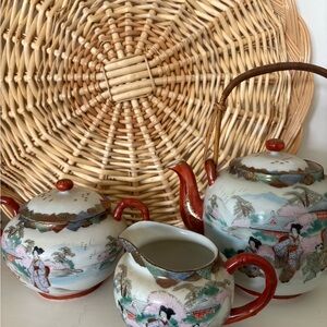 Elegant vintage Japanese Tea Set
